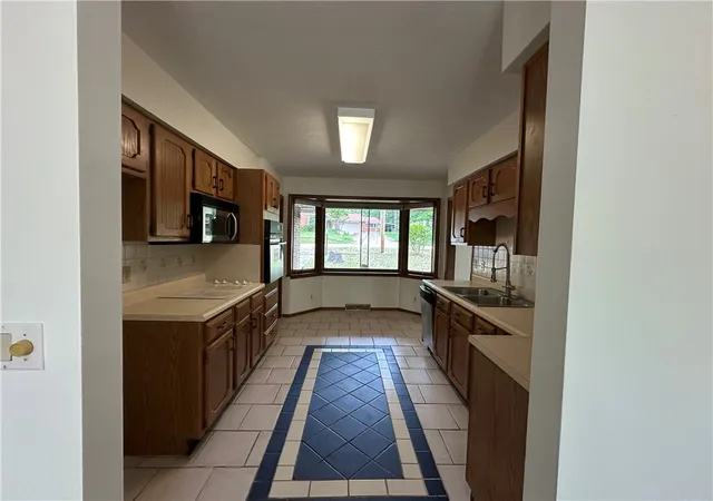 4th image of 76 Bayview Dr, Mountain Home, AR 72653 | MLS# 1344497