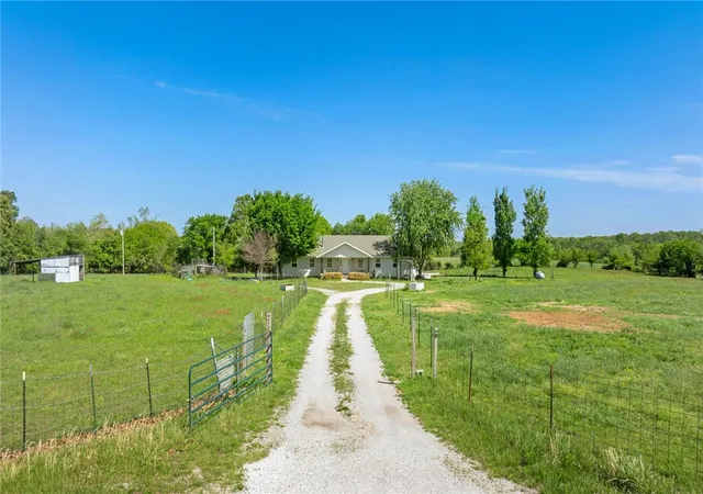 Homes for sale in Goodman, MO | 727 Banner Rd, Goodman, MO 64843 | MLS# 1344430