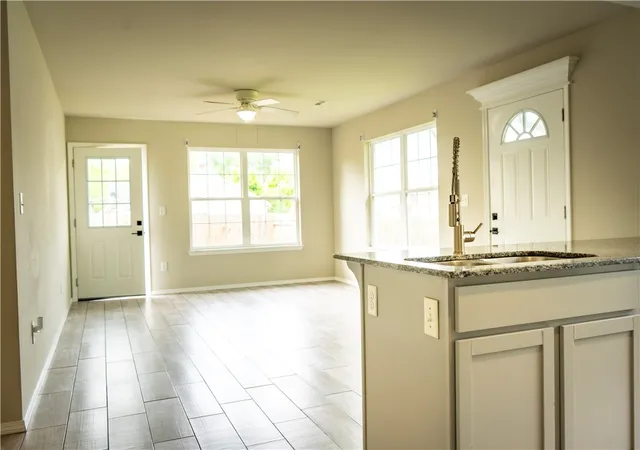 Photo 4 of House for sale at 517 N Oak Hl St, Siloam Springs, AR 72761 | MLS# 1344494 | Listing updated on 2026-06-23
