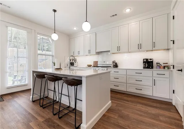 Photo 4 of Townhouse for sale at 332 Fletcher Ave, Fayetteville, AR 72701 | MLS# 1344483 | Listing updated on 2026-08-03