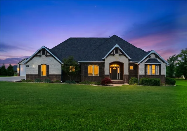 Homes for sale in Cave Springs, AR | 571 S Rainbow Rd, Cave Springs, AR 72718 | MLS# 1344484