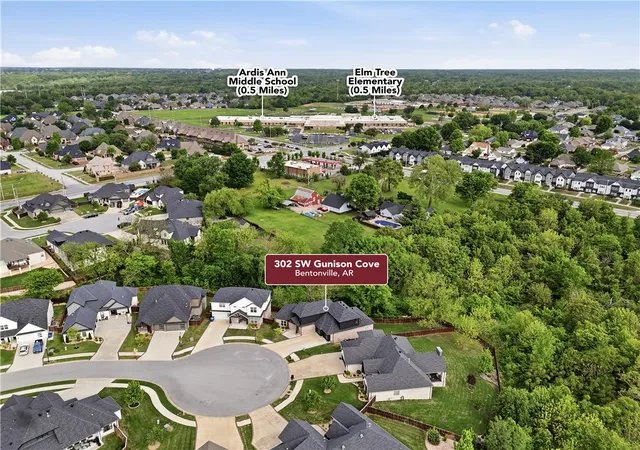 Homes for sale in Bentonville, AR | 302 Sw Gunison Cvs, Bentonville, AR 72712 | MLS# 1343744