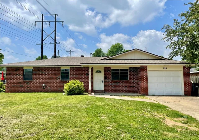 1st image of 810 Gwen St, Springdale, AR 72762 | MLS# 1344359