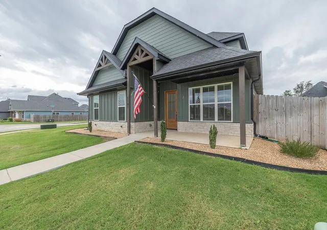 Photo 2 of Single family home for sale at 1101 Silver Maple St, Centerton, AR 72719 | MLS# 1344366 | Listing updated on 2026-10-07