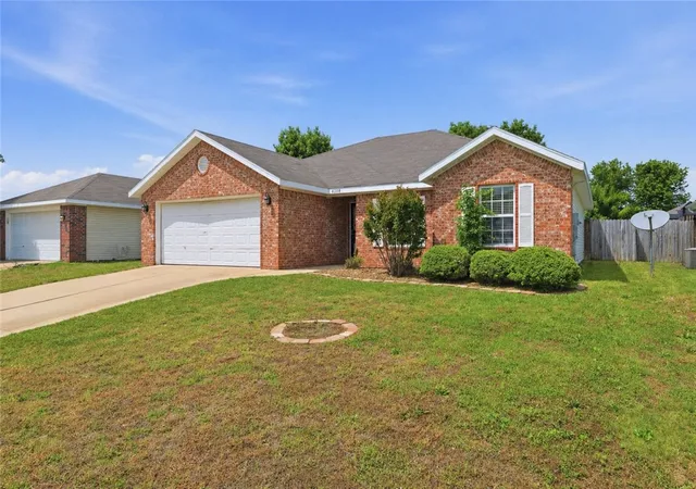 Homes for sale in Bentonville, AR | 6208 Meadow Well Ave, Bentonville, AR 72713 | MLS# 1344583