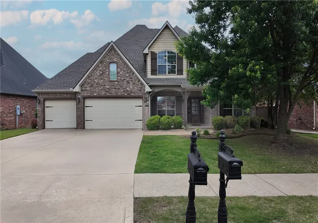 Homes for sale in Bentonville, AR | 4904 Sw Ridge Mont Rd, Bentonville, AR 72713 | MLS# 1343609