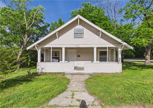 1st image of 312 N Chestnut, Harrison, AR 72601 | MLS# 1344788