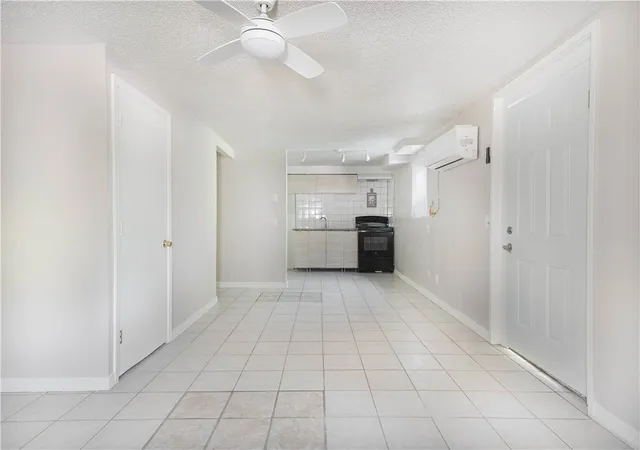 9th image of 815 Pleasant St, Springdale, AR 72764 | MLS# 1344605