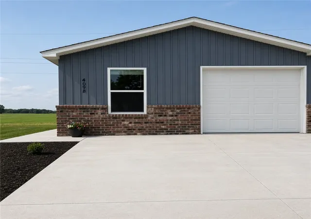 1st image of 409b W Cloud Dr, Siloam Springs, AR 72761 | MLS# 1344830