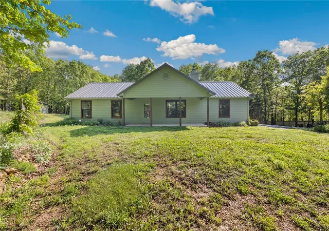 Homes for sale in Decatur, AR | 17211 Hwy 102, Decatur, AR 72722 | MLS# 1344867