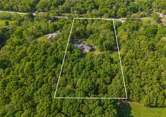 Photo 3 of Single family home for sale at 17211 Highway 102, Decatur, AR 72722 | MLS# 1344867 | Listing updated on 2026-05-12