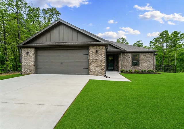 2nd image of 2 Ashford Cir, Bella Vista, AR 72714 | MLS# 1343668