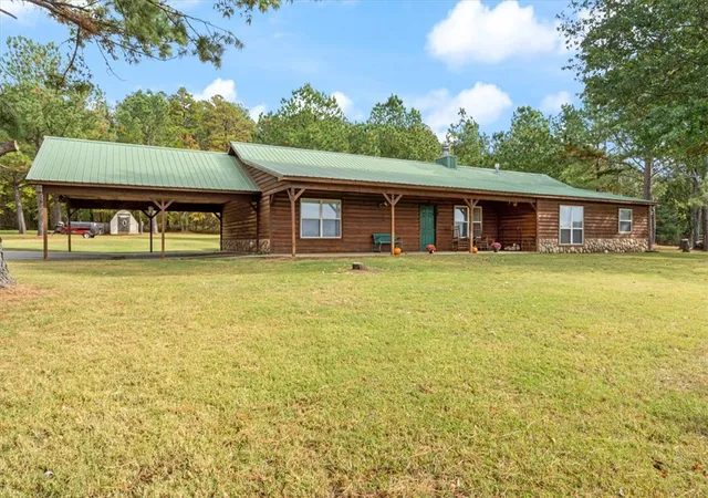 Homes for sale in Cedarville, AR | 1560 Dorothy Dr, Cedarville, AR 72932 | MLS# 1344833