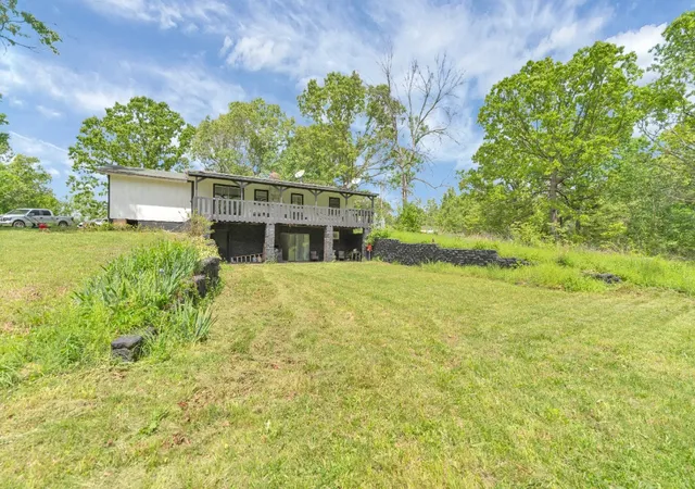 3rd image of 832 Madison 8965 St, Huntsville, AR 72740 | MLS# 1344893