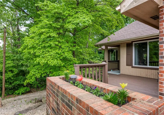 2nd image of 8 Harling Ln, Bella Vista, AR 72715 | MLS# 1344843