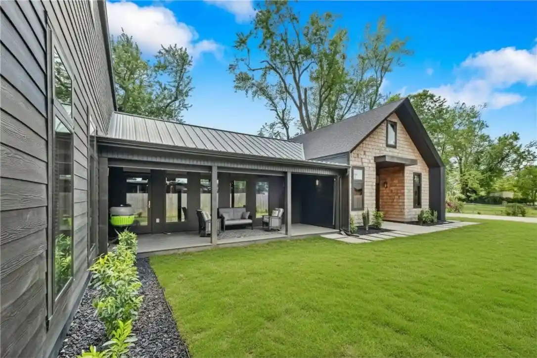 Photo 1 of Single family home for sale at 715 Nw 8th Street, Bentonville, AR 72712 | MLS# 1344505 | Listing updated on 2026-10-22