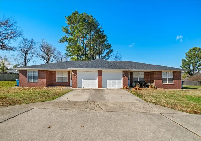 2nd image of 1013 Nw 12th St, Bentonville, AR 72712 | MLS# 1344927