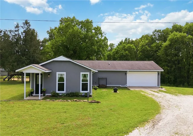 Photo 2 of Sale Pending at 11530 Pearce Rd, Fayetteville, AR 72701 | MLS# 1344500 | Listing updated on 2026-09-01
