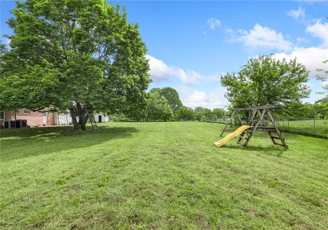 4th image of 200 Loftin, Harrison, AR 72601 | MLS# 1343842