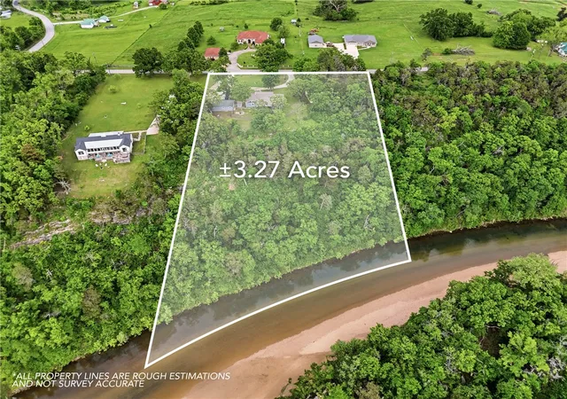 Homes for sale in Berryville, AR | 82 County Road 327, Berryville, AR 72616 | MLS# 1344751