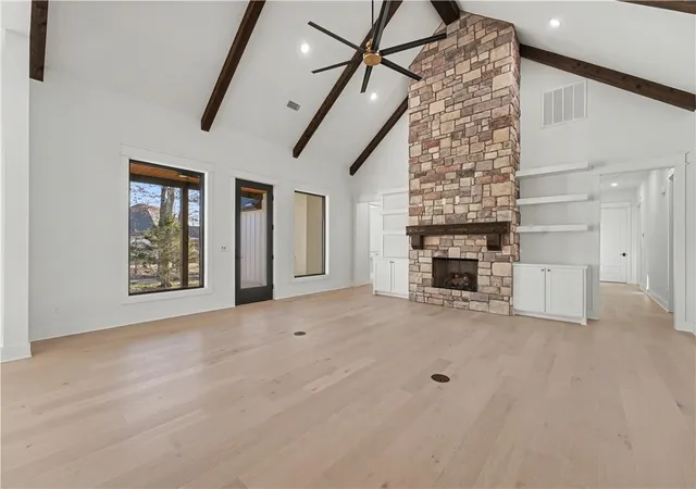 2nd image of 561 Oneida Cir, Pea Ridge, AR 72751 | MLS# 1344973