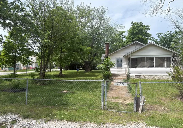 1st image of 203 Bean St, Lincoln, AR 72744 | MLS# 1345022