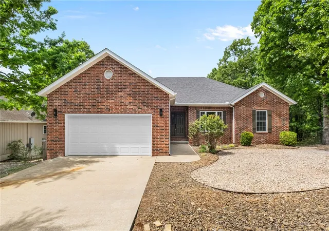 1st image of 6 Didcot Ln, Bella Vista, AR 72714 | MLS# 1345033