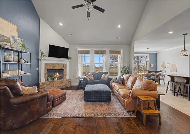 Photo 2 of Sale Pending at 908 Fallon St, Siloam Springs, AR 72761 | MLS# 1344944 | Listing updated on 2026-07-29