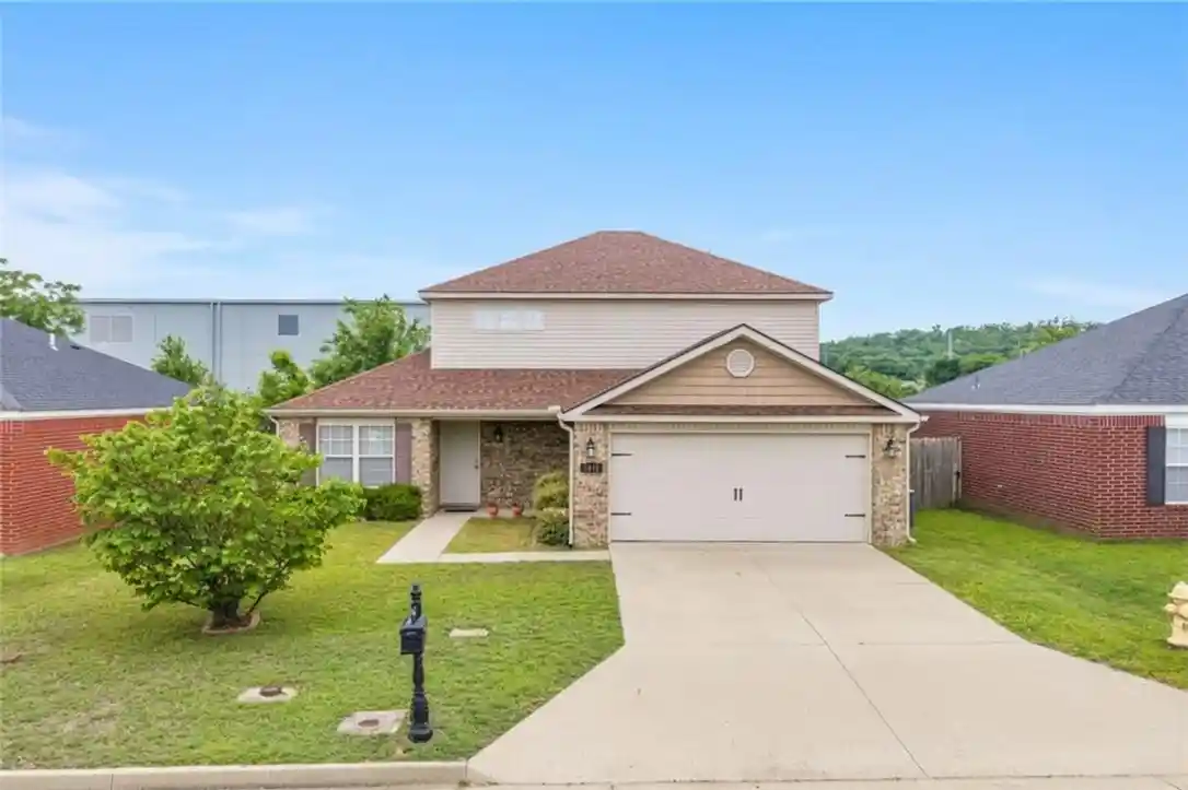 Photo 1 of Single family home for sale at 6527 Huntington Ct, Fort Smith, AR 72916 | MLS# 1344464 | Listing updated on 2026-10-28