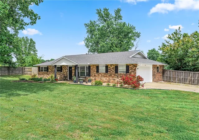 3rd image of 9268 Amy Dr, Springdale, AR 72762 | MLS# 1344929