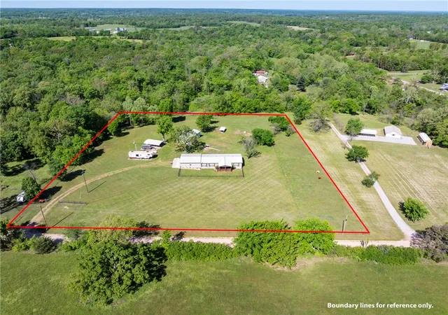 2nd image of 17011 Ross Rd, Sulphur Springs, AR 72768 | MLS# 1344546