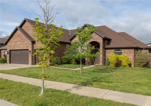 1st image of 433 Snyders Bluff Dr, Fayetteville, AR 72704 | MLS# 1345106