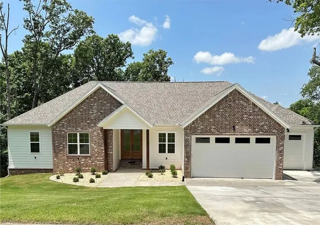 image of 738 Cardin Spur, Pea Ridge, AR 72751 | MLS# 1345135