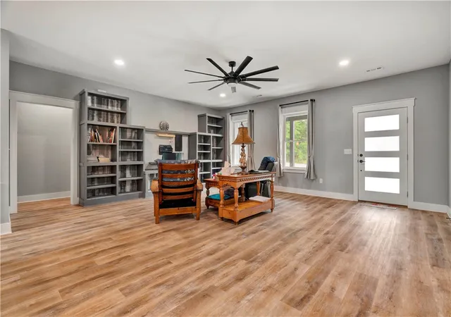 5th image of 8 Hawthorn Ln, Bella Vista, AR 72715 | MLS# 1345145