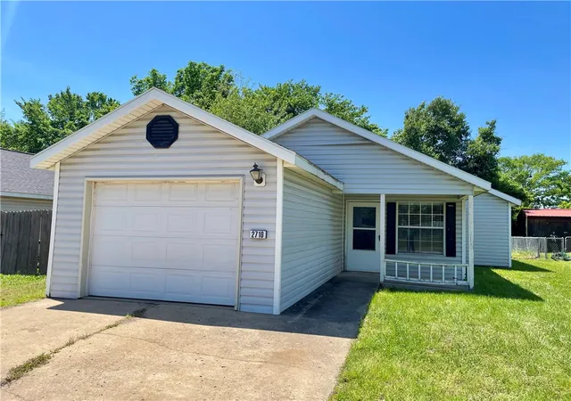 2nd image of 2710 Dandelion St, Springdale, AR 72764 | MLS# 1344769