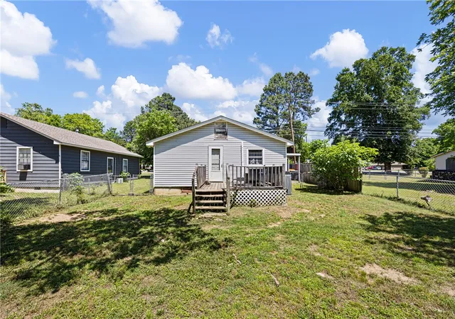 27th image of 1006 J St, Russellville, AR 72801 | MLS# 1345405