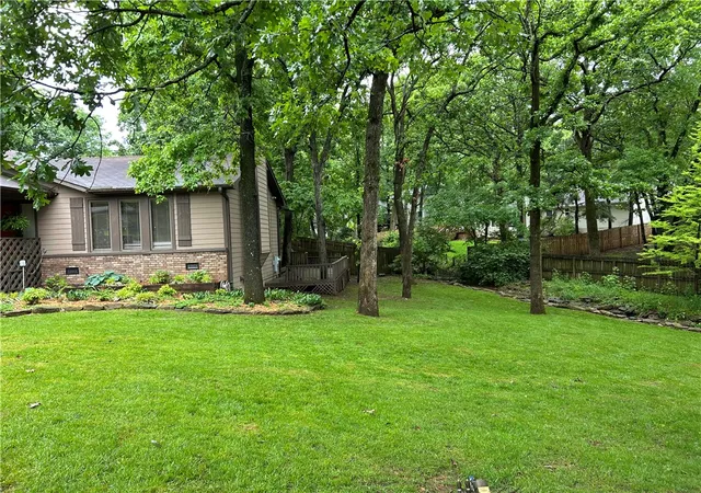 2nd image of 2413 E Twin Oaks Ct, Fayetteville, AR 72703 | MLS# 1345255
