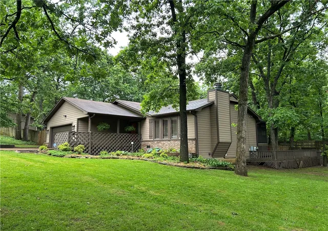 3rd image of 2413 E Twin Oaks Ct, Fayetteville, AR 72703 | MLS# 1345255