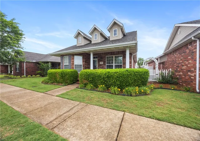 Homes for sale in Springdale, AR | 6872 Young Farm Ave, Springdale, AR 72762 | MLS# 1345427