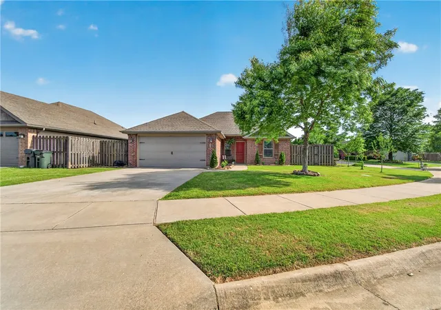 Homes for sale in Rogers, AR | 1106 Berkeley Ave, Rogers, AR 72758 | MLS# 1345314