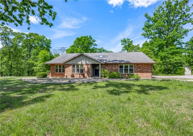 Photo 1 of Single family home for sale at 11683 Oak Hills Dr, Bentonville, AR 72712 | MLS# 1345463 | Listing updated on 2026-06-16