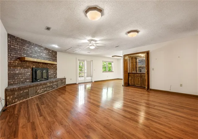 Photo 4 of Single family home for sale at 11683 Oak Hills Dr, Bentonville, AR 72712 | MLS# 1345463 | Listing updated on 2026-06-16