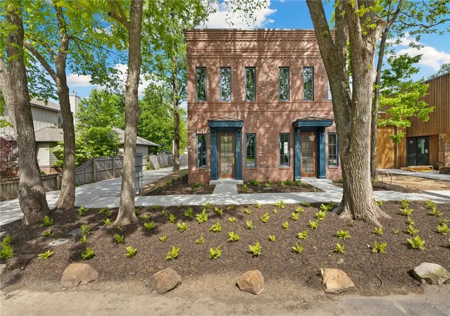 1st image of 506 Nw B St, Bentonville, AR 72712 | MLS# 1345358