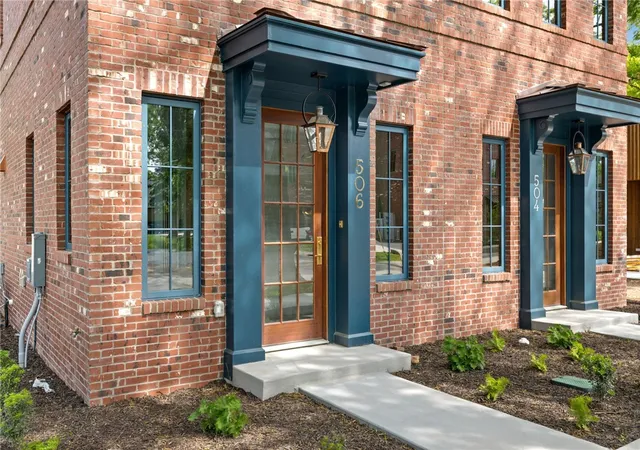 2nd image of 506 Nw B St, Bentonville, AR 72712 | MLS# 1345358