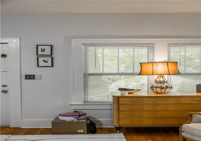 4th image of 216 E Spring St #1, 2, and 3, Fayetteville, AR 72701 | MLS# 1342931