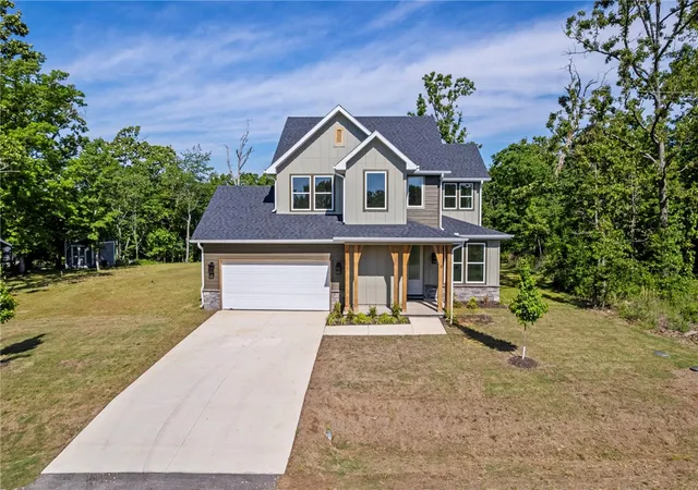 Homes for sale in Bella Vista, AR | 3 Carnahan Ln, Bella Vista, AR 72715 | MLS# 1345080