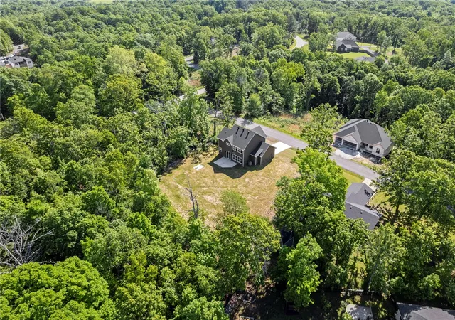 Homes for sale in Bella Vista, AR | 3 Carnahan Ln, Bella Vista, AR 72715 | MLS# 1345080