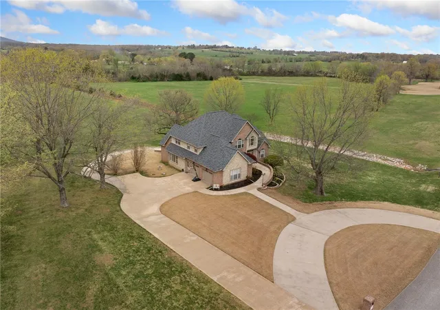 2nd image of 3323 Savannah Dr, Harrison, AR 72601 | MLS# 1345568