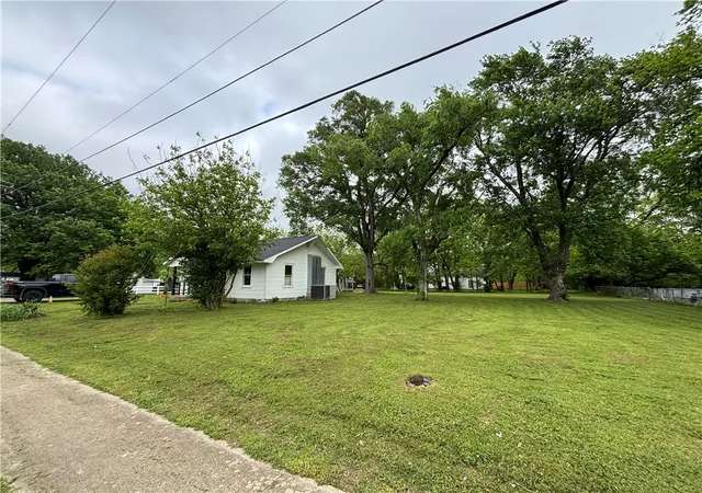 3rd image of 408 N West Ave, Lincoln, AR 72744 | MLS# 1345597