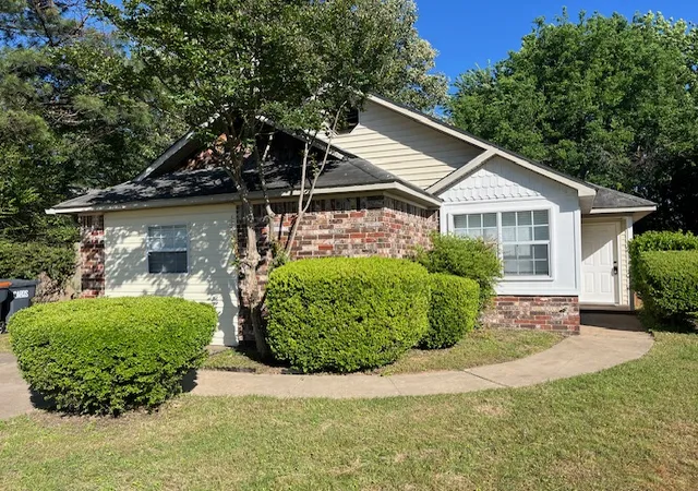 Homes for sale in Russellville, AR | 1006 University Dr, Russellville, AR 72801 | MLS# 1345660